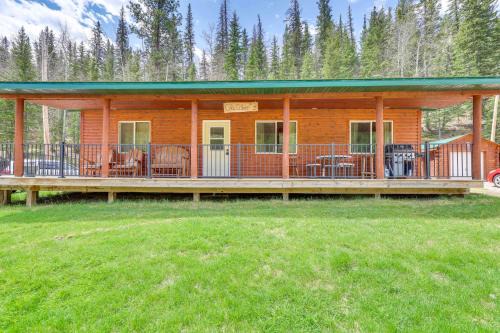 Deadwood House | Wraparound Deck and Grill Deadwood Cabin