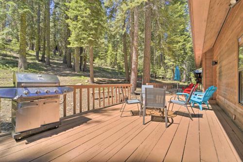 Truckee House | Wraparound Deck and Pool Access Truckee Cabin