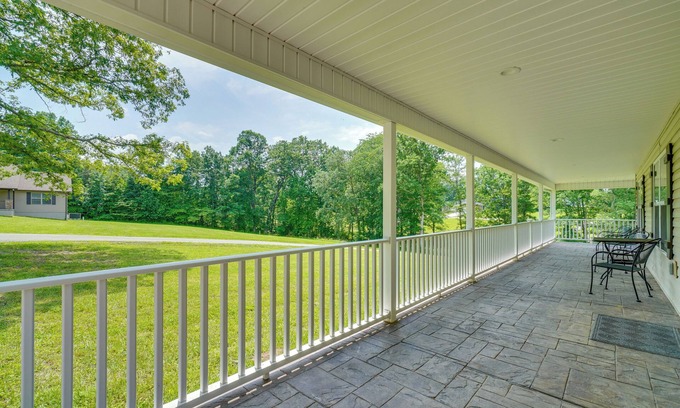 Crossville House | Wraparound Porch: Home Near Dtwn Crossville!