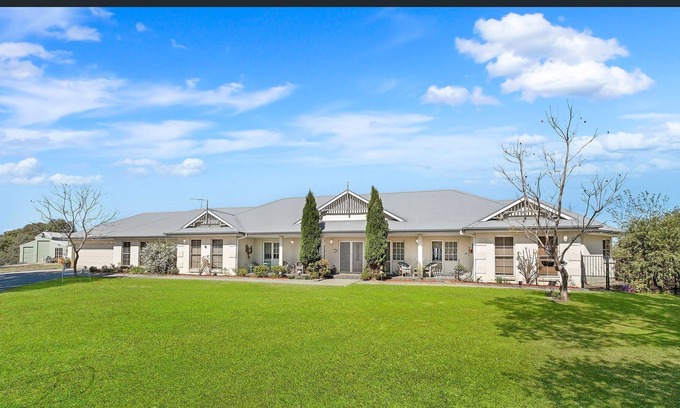 Mulgoa Other | Wrightstar Country Estate - a farm with spectacular mountain views!