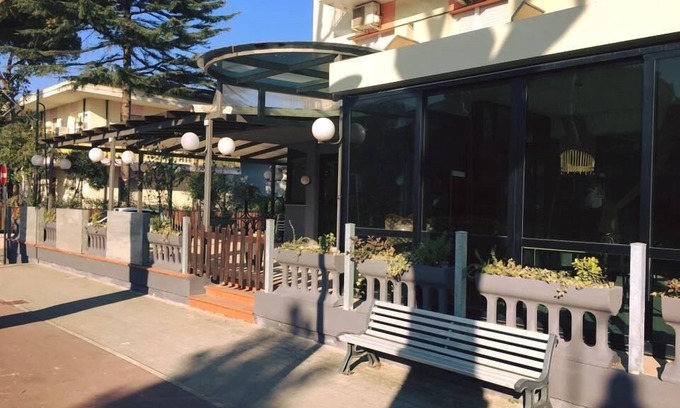 Cervia Hotel | WuHostel