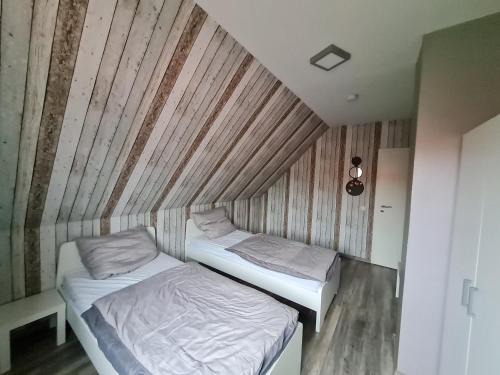 Großwaabs Apartment | Wunderschöne Ferienwohnung Mit Terrasse Und Garten
