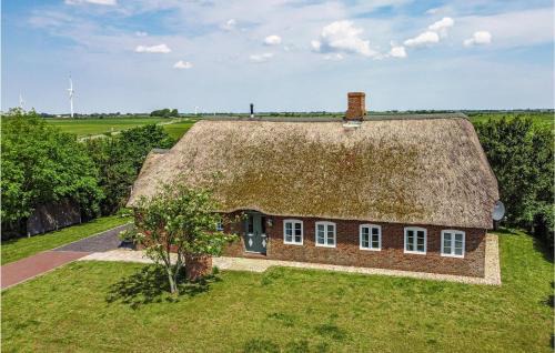 Dagebuell House | Wunderschöne Reetdachkate