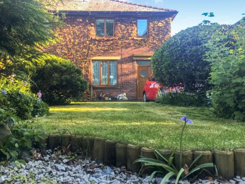 New Mill House | Wychwood - Uk49559