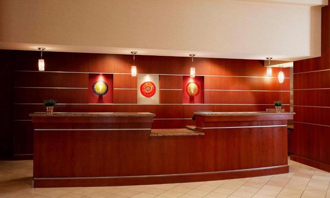Cleveland Hotel | Wyndham Cleveland Airport