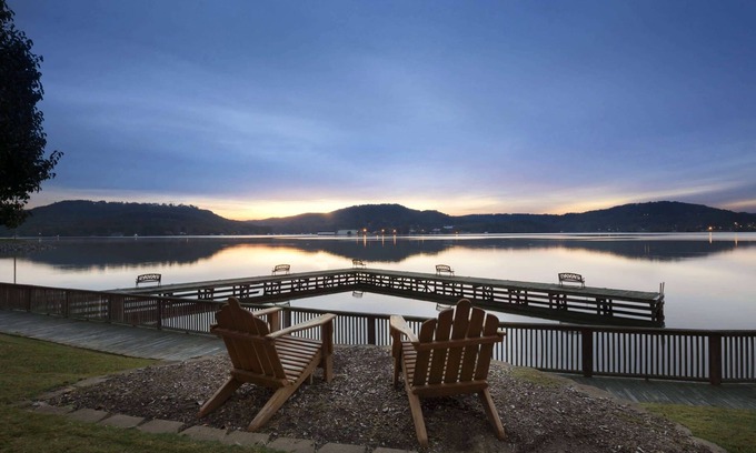Guntersville Hotel | Wyndham Garden Lake Guntersville