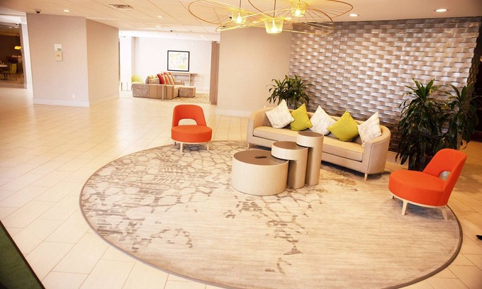 Southeast Houston Hotel | Wyndham Houston Hobby Airport