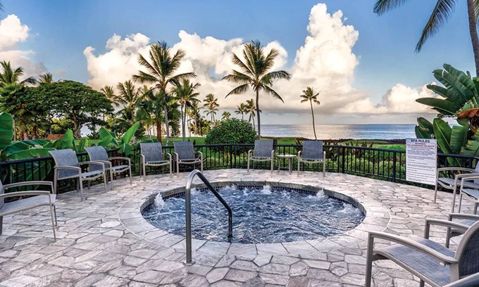 Kahaluu-Keauhou Resort | Wyndham Kona Coast Resort 1 Bedroom/2 beds/1 bath Condo with Lanai