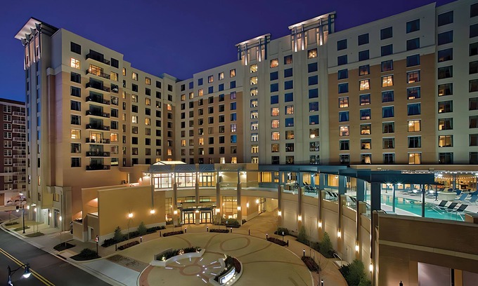 National Harbor Resort | Wyndham National Harbor: 2 Bedroom Deluxe Suite