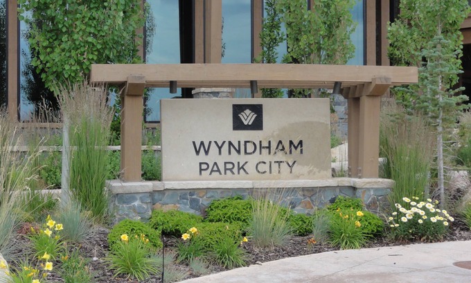 Park City Resort | Wyndham Park City for Christmas 2025 Ski In - Ski Out