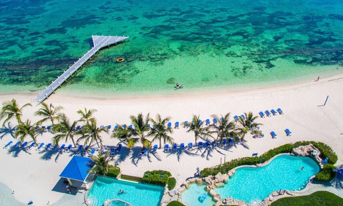 Colliers Bay Condo | Wyndham Reef Resort Beachfront 2B/2B Villa with 2 Twin Murphy Beds