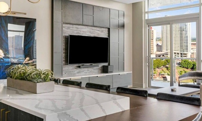 Castleberry Hill Condo | Wyndham Vacation Resort Downtown ATL walking distance to MercedesBenz Stadium