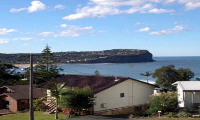 Macmasters Beach House | Wyvern Cres Beach House