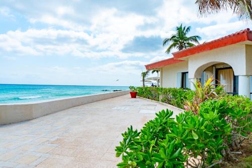 Playacar Fase I Apartment | XamanHa 7020 condo