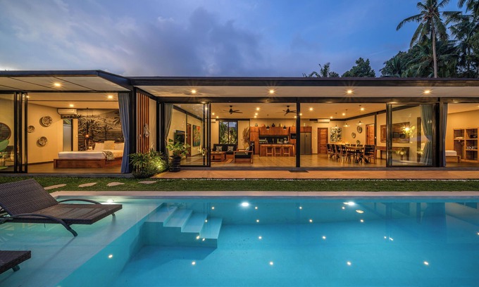 Pejeng Villa | Xanadu - 5BR Ubud Designer Villa, Pool with Rice Fields Views