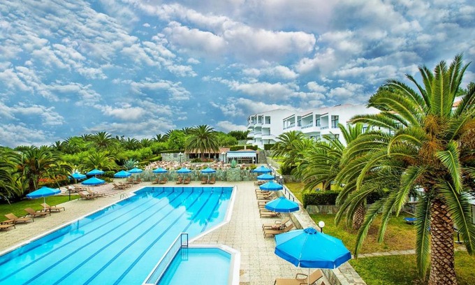Pefkochori Hotel | Xenios Port Marina Hotel