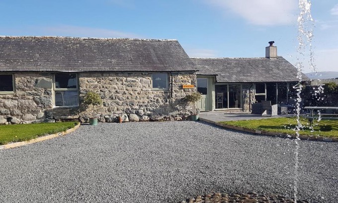 Dyffryn Ardudwy House | Y Bwthyn