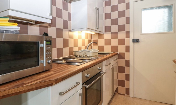 Porthmadog Cottage | Y Castell Apartment 1