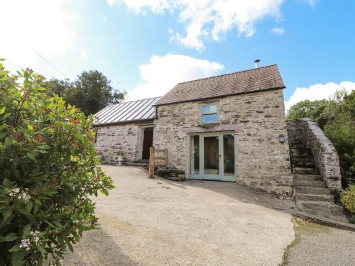 Felindre Farchog House | Y Felin at Coed Cadw