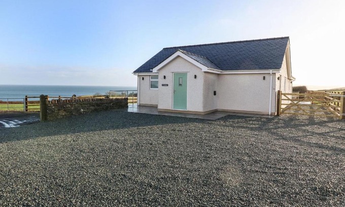 Moelfre House | Y Gorlan