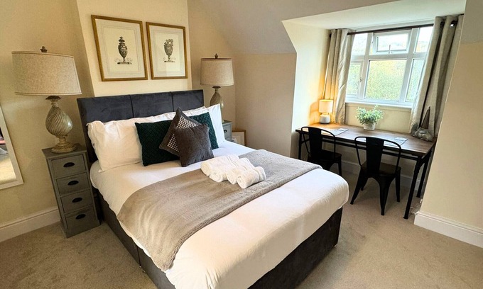 Stratford-upon-Avon Apartment | Y-Not House | Deluxe Double Room