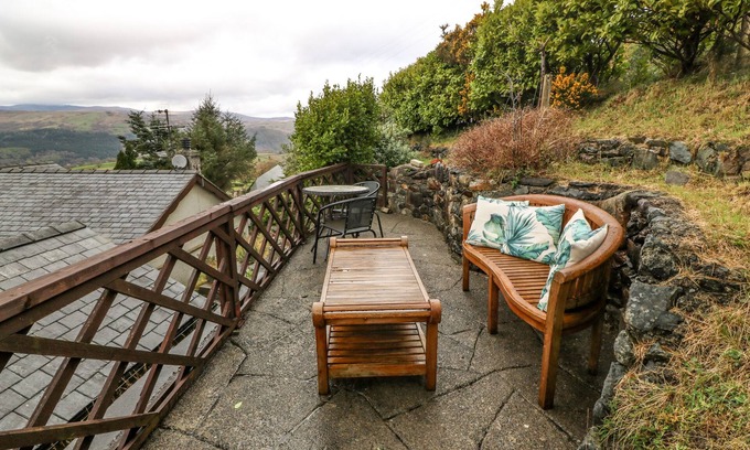 Llanrwst Cottage | Y Stabal