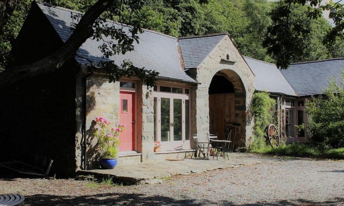 Barmouth Apartment | Y Swdio, Ferm Glandwr