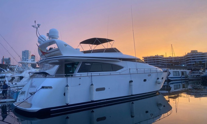 Sant Adria de Besos Boat Rental | Yacht 20metros Yate de 20 Metros en Barcelona