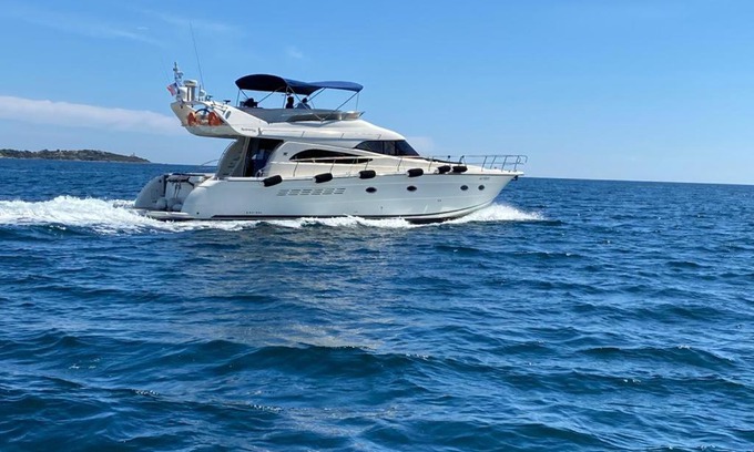 Porto-Vecchio Boat Rental | Yacht le Yauta Porto Vecchio
