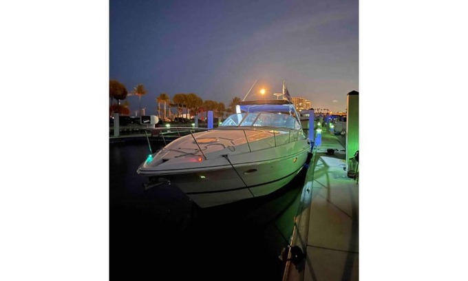 Dania Beach Boat Rental | Yachting Life Sampler