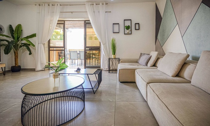 Eilat Villa | YalaRent Caesar's Villa - Families only