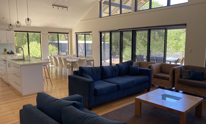 Yallingup House | Yallingup Hidden Valley