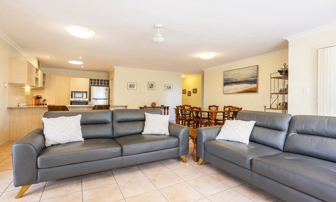 Yamba House | Yamba Days PET FRIENDLY