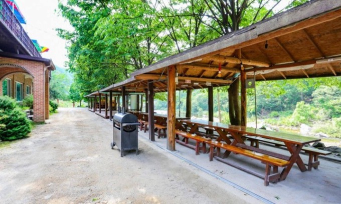 Seojong House | Yangpyeong Mountain Yard Pension