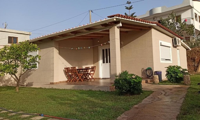 Ksamil Apartment | Yard Apartments - by Hotel Ronaldo
