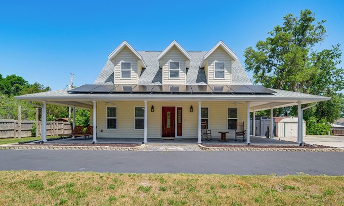 Citrus Springs House | Yard + Playset: Family-Friendly Home in Dunnellon!