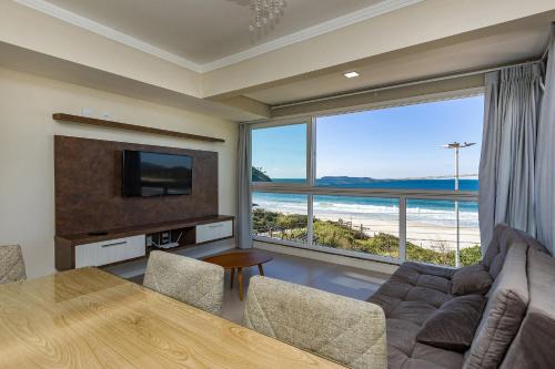 Quatro Ilhas Apartment | Yasmin 202 – Lindo Apartamento com Vista Panorâmica para o Mar em Quatro Ilhas, com Roupa de Cama e Toalhas Inclusas.