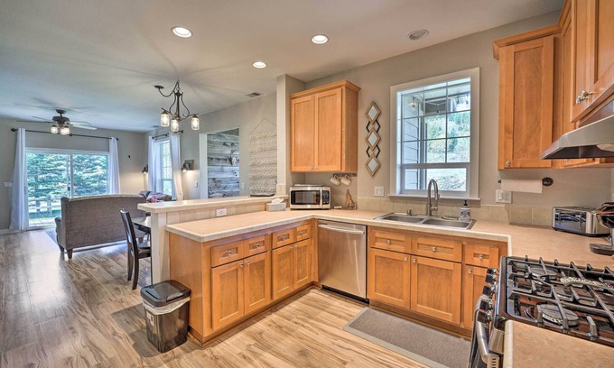Sun Valley House | Year-Round Mountain Retreat: Ski, Hike + Bike