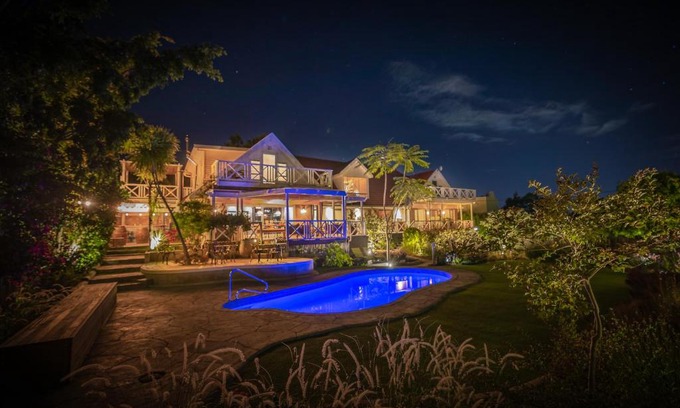 Somerset West House | YEBO Boutique Guesthouse