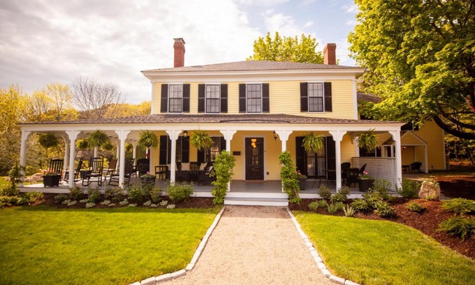Bar Harbor Bed & Breakfast | Yellow House Inn