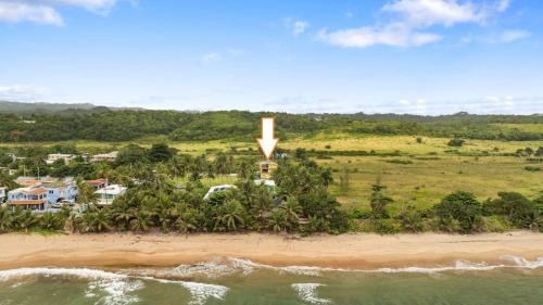 Rio Grande Apartment | Yellow House Unit A - 2 min walk to the Beach