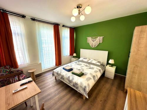 Taksim Apartment | Yellowhouse Room 6