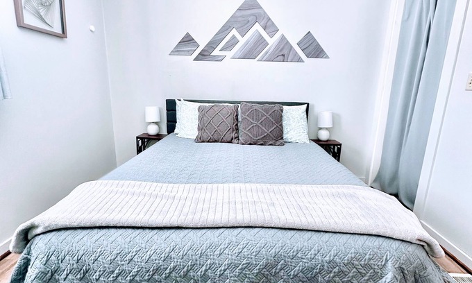 Jay House | Yinzer House - Whiteface Mountain Getaway