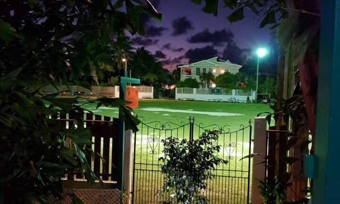 Caye Caulker Bed & Breakfast | Yocamatsu