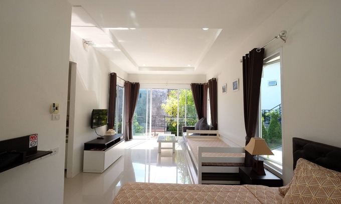 Mai Fat Hotel | Yokyor Resort