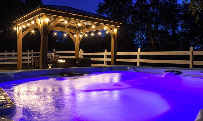 Oakhurst Villa | Yosemite & Bass Lake Sunset Villa w/View with Hot tub, Pool table, BBQ, Golfn