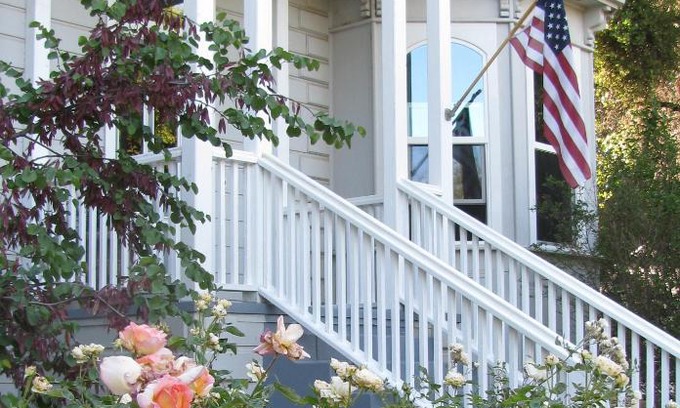 Groveland Bed & Breakfast | Yosemite Rose Bed and Breakfast