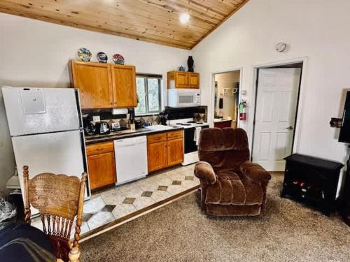 Yosemite West Apartment | Yosemite Woods Duplex in Yosemite-Upper Unit