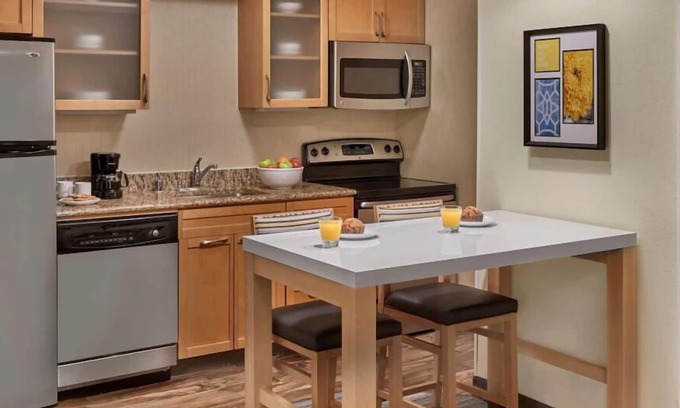 Highland Hills House | You Found it! Comes with Free Parking, Pets Allowed