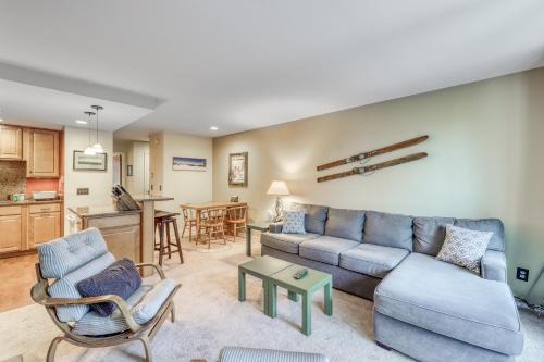 Warren Apartment | You, Me, & the Mountain
